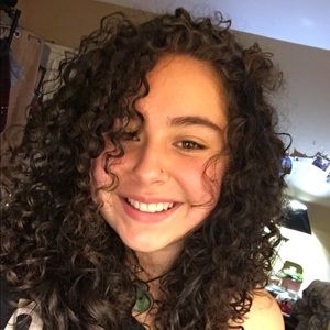 Meet your Posher, Isabella